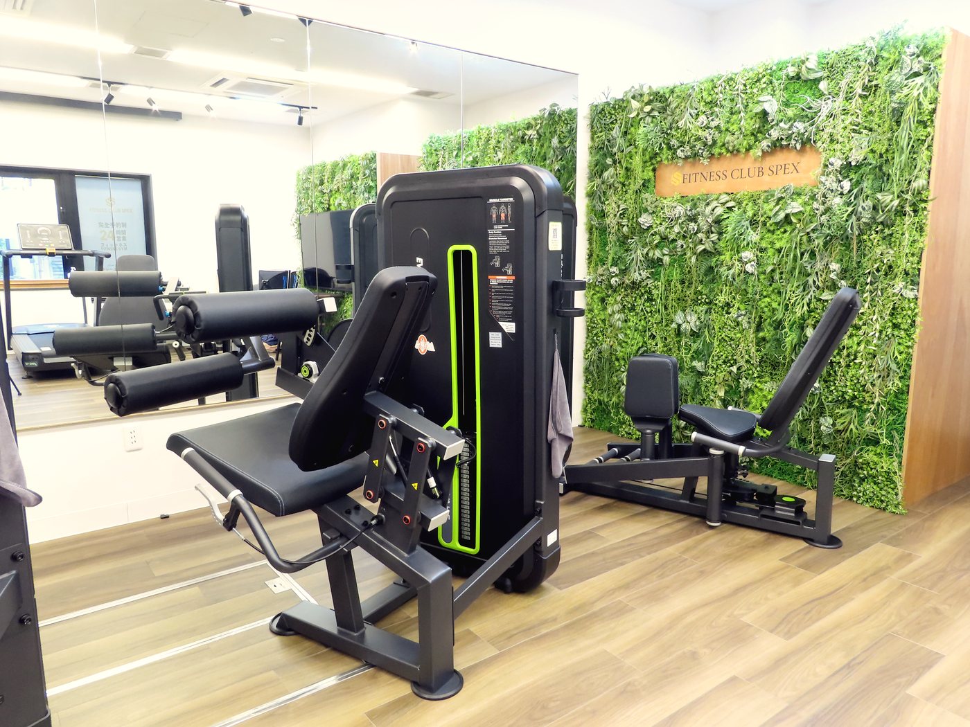 FITNESS CLUB SPEX 白山店の店内